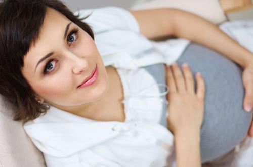 Как правильно удалить волосы в интимных местах в домашних условиях. Депиляция интимной зоны 08