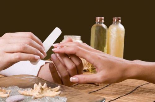 Почему отслаивается гель у кутикулы. Ошибки в технологии маникюра 06 Почему отслаивается гель у кутикулы. Ошибки в технологии маникюра 06