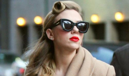 Как уложить челку когда отращиваешь. Как красиво уложить отрастающую челку: 10 простых способов