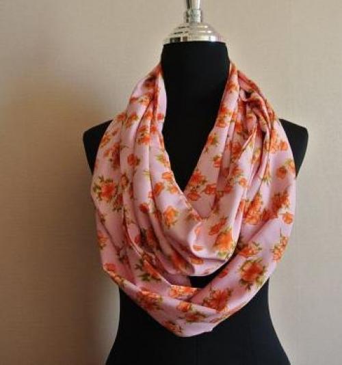 Как носить шарф-трубу мужской. Как носить шарф-трубу представительницам прекрасного пола? Советы и рекомендации