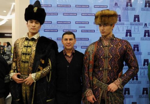 Национальный мужской костюм казахский. Казахский национальный костюм