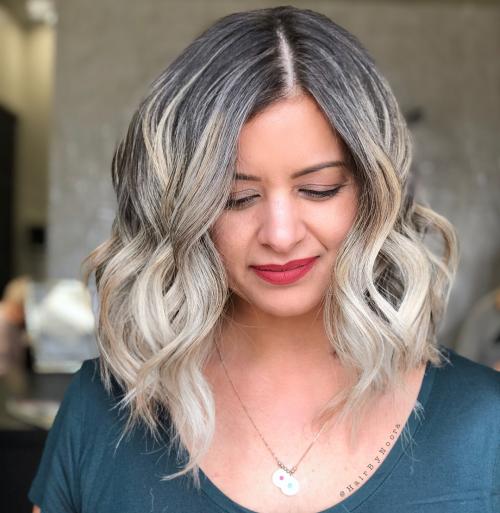 Стрижки для кудрявых волос молодящие. Молодящие стрижки на кудрявые волосы: интересные идеи причёсок для дам бальзаковского возраста, фото