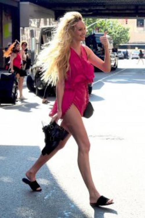 Параметры фигуры кэндис свейнпол. Биография. Путь к успеху