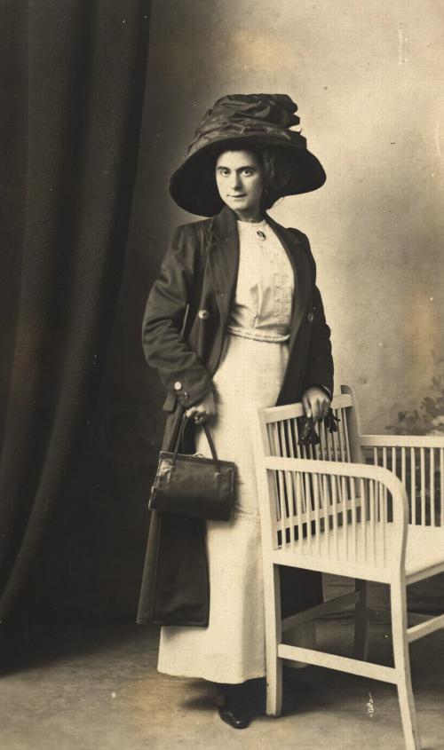 Украшения своими руками для шляпы. Оригинальное украшение летней шляпы 26 Украшения своими руками для шляпы. Оригинальное украшение летней шляпы 26