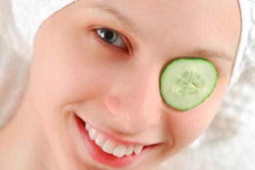 Как убрать темные круги под глазами навсегда. Как избавиться от темных кругов (синяков) под глазами, быстро и эффективно