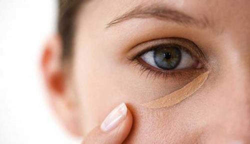 Как убрать темные круги под глазами навсегда. Как избавиться от темных кругов (синяков) под глазами, быстро и эффективно