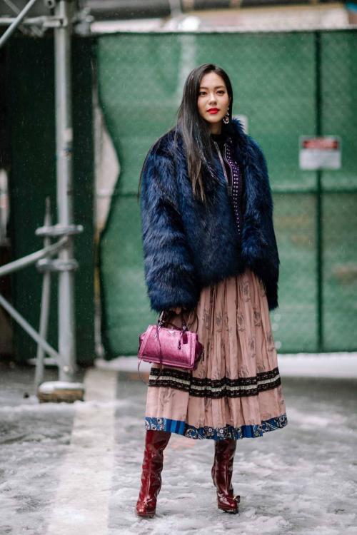 Лук на осень 2020 женский. Уличная мода осень-зима 2019-2020 для женщин