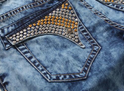 Как украсить джинсы лентами. 10 идей, как украсить джинсы вышивкой