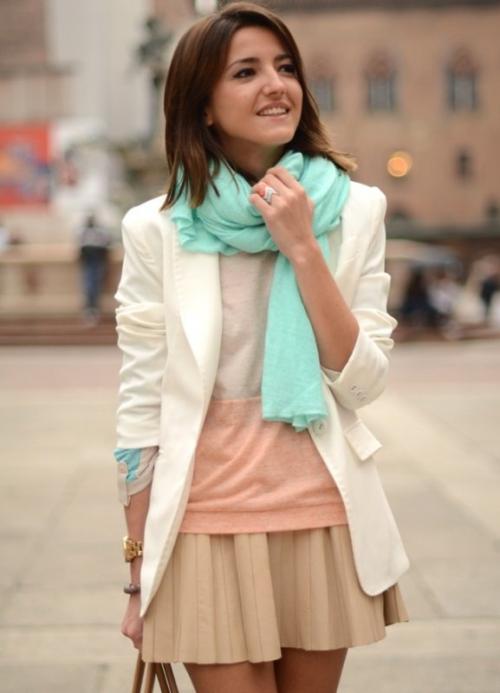 Серый цвет кому идет. Цвета одежды, которые стирают с лица морщины