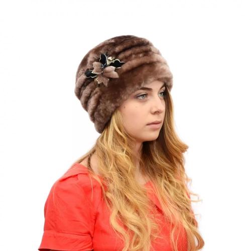 Головные уборы для пожилых женщин. Какие шапки не стоит носить женщинам после 50 лет