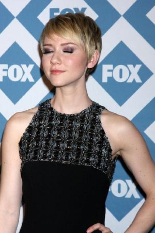 Короткая стрижка на тонкие волосы кудрявые. Стрижки для вьющихся волос (66 фото) 29 Короткая стрижка на тонкие волосы кудрявые. Стрижки для вьющихся волос (66 фото) 29