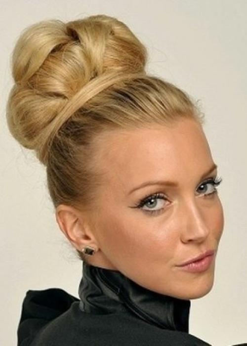 Прически на самой себе легкие. Прически на короткие волосы 27 Прически на самой себе легкие. Прически на короткие волосы 27