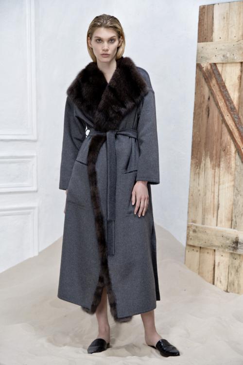 С чем носить пальто халат зимой. Вариации кроя и длины