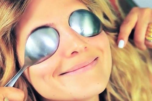 Как убрать возрастные мешки под глазами. Как быстро убрать или замаскировать мешки под глазами