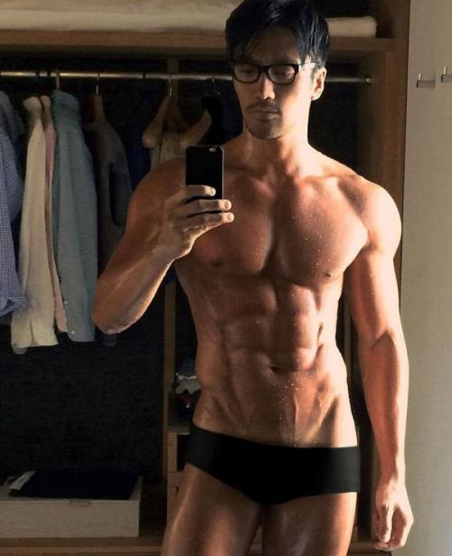 Женщина в 50 лет выглядит н.  Жители востока, которые не стареют