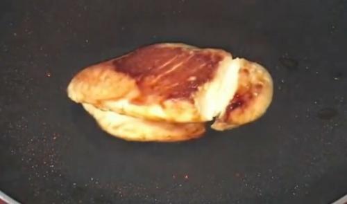 Что надо для цезаря с курицей. Готовим классический салат цезарь с курицей и сухариками