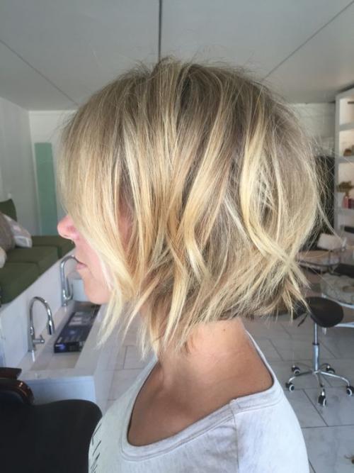 Стрижки после 45 которые молодят. Лучшие прически, которые молодят женщину после 30-35 лет