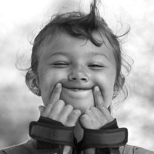 Улыбка Недорогой способ выглядеть лучше. Улыбаться — "недорогой" способ выглядеть лучше