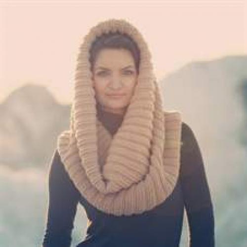 Вязаные зимние шапки для круглого лица. Какие шапки подойдут для круглого лица — примеры с фото