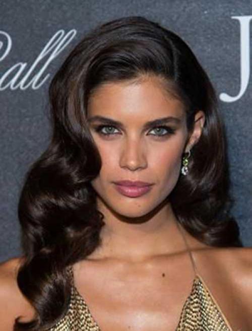 Голливудская волна с челкой. «Голливудская волна» на одну сторону и с челкой