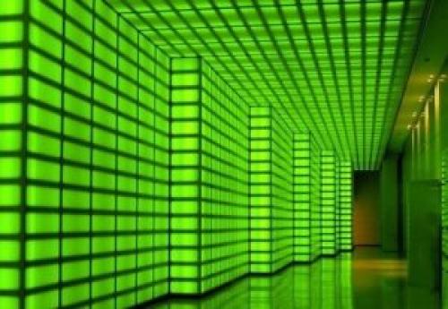 Символика зеленого цвета. Что означает в психологии?