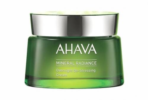 Стоит ли менять текстуру кремов и сывороток на весенний период. Выбирайте легкие увлажнители