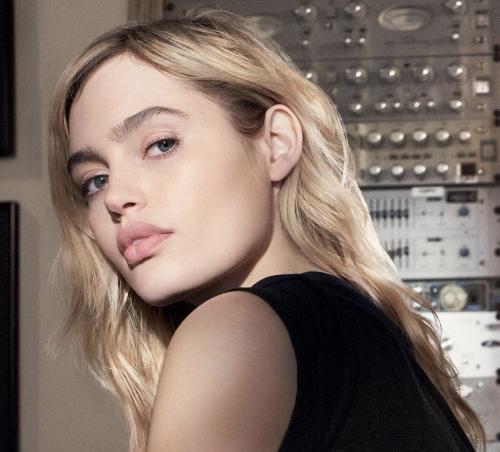 Как быстро и равномерно нанести тональную основу. Подготовка лица к нанесению тонального крема