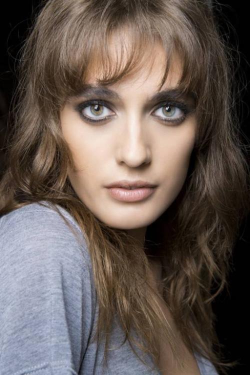 Как правильно подобрать цветовую гамму макияжа для своего тона кожи. Азбучные истины: как подобрать «свои» оттенки в макияже?