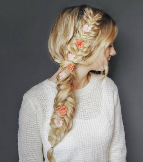 Прически с накладными волосами пошагово. Прически с накладными прядями