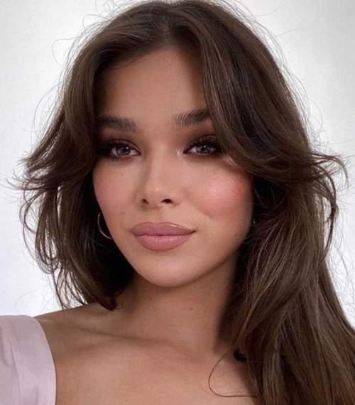 Удлиненная челка шторка. Челка шторка 2023 с актуальными стрижками: фото, тренды