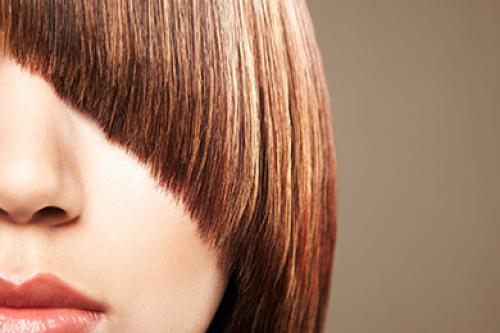 Как подстричь косую челку с уголком. Как подстричь косую челку