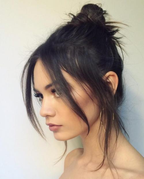 Как отрезать себе челку-шторку. Челка шторка женская на (короткие, длинные, средние) волосы