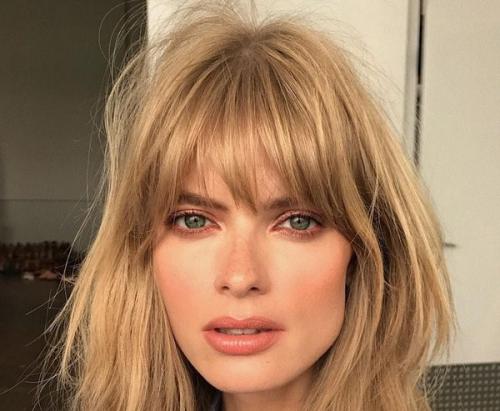 Как самому стричь челку. Как подстричь прямую челку самостоятельно 10 Как самому стричь челку. Как подстричь прямую челку самостоятельно 10