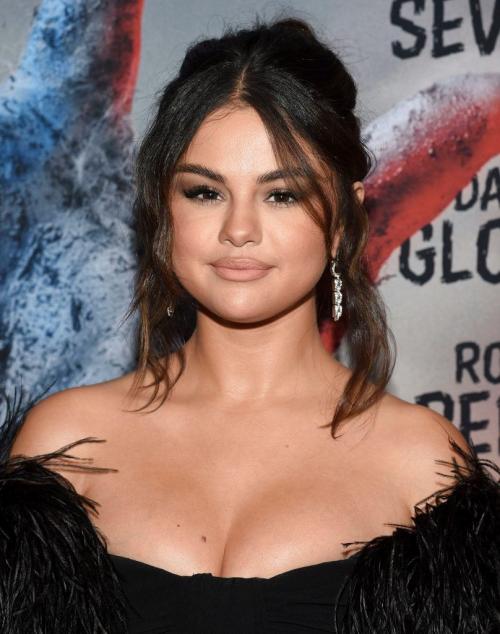 Рваная челка с удлинением по бокам. Кому подойдет челка по бокам или челка шторка, а кому нет