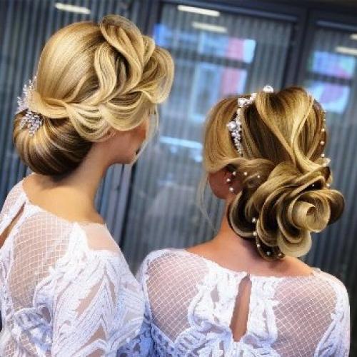 Прическа 'ракушка': как Георгий Кот вдохнул новую жизнь в классический стиль 05 Прическа 'ракушка': как Георгий Кот вдохнул новую жизнь в классический стиль 05