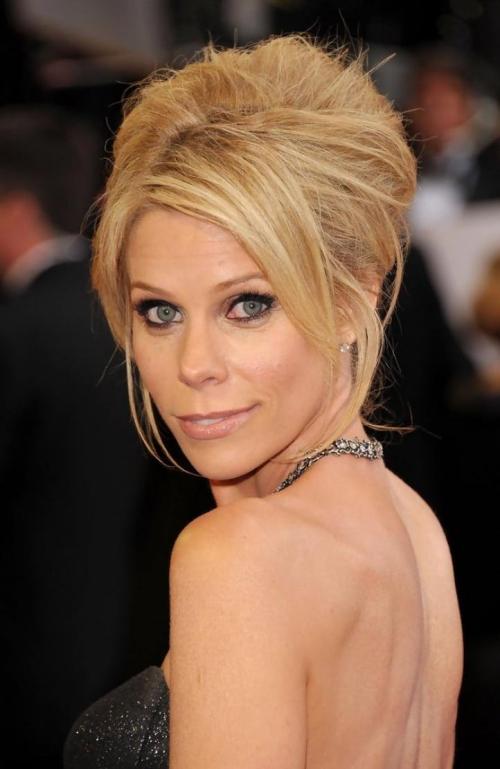 Какие вариации прически ракушка существуют, и как их можно адаптировать под разные лица. Прическа ракушка — 95 фото вариаций прически. Оригинальная прическа на все случаи жизни: классическая ракушка, ракушка без жгута