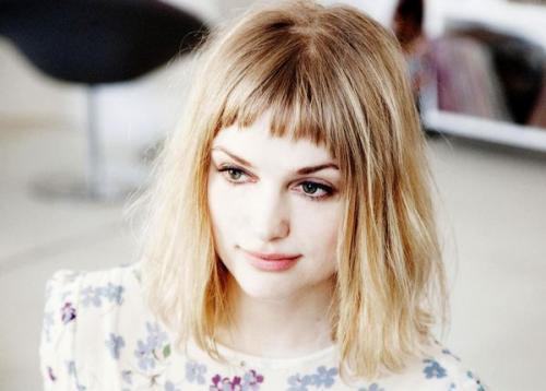 Как подстричь чёлку самостоятельно в домашних условиях. Как подстричь челку самостоятельно 05