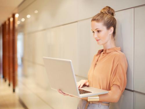 Элегантная ракушка: быстрая причёска за 5 минут 14