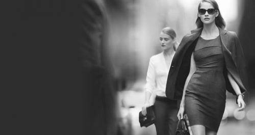 Как стилисты выбирают одежду клиентам. Кто такой стилист и чем он занимается 20