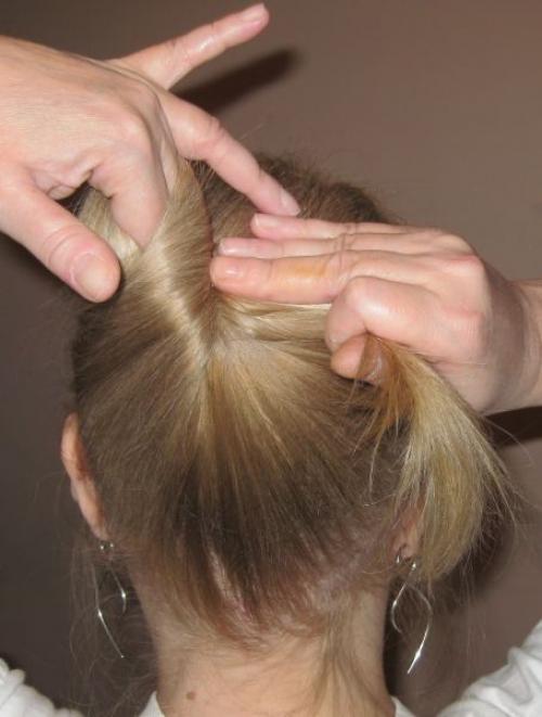 Как сделать прическу ракушку с помощью твистера. Как сделать прическу ракушку?