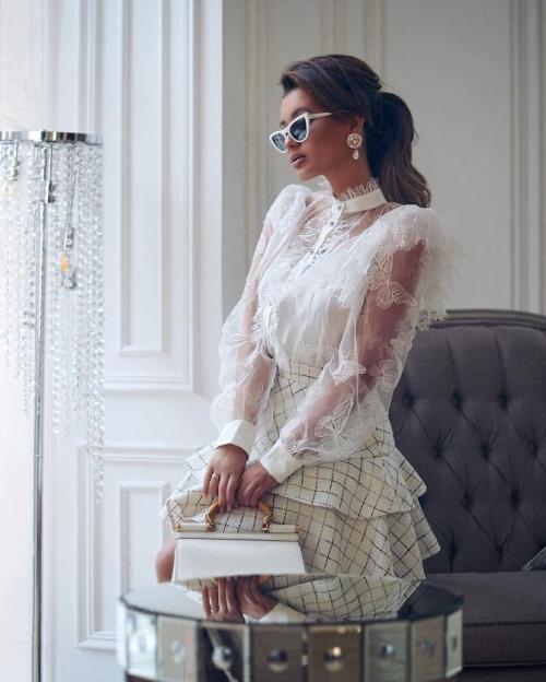 Как носить прозрачную блузку 2022. Модные прозрачные блузки на лето 2023: актуальные фасоны (+бонус-видео)