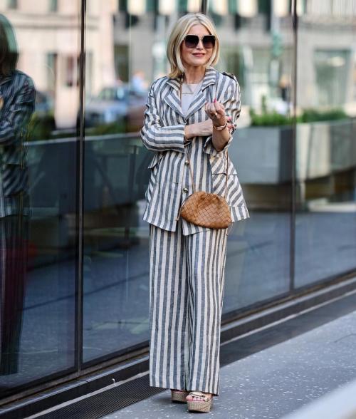 Осенний образ женщины з.  Базовый гардероб для женщин 40-50 лет на осень 2022: простые и универсальные вещи