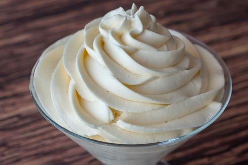 Как использовать крахмал или муку для загущения крема. Простые и надежные способы загустить жидкий крем для торта