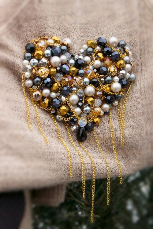 Как украсить шапку стразами своими руками. Крупные стразы 28