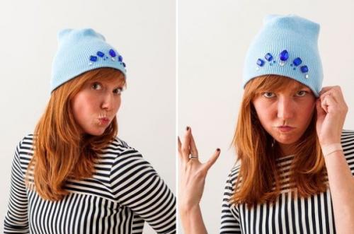 Как украсить вязаную шапку девочке. Как украсить вязаную шапку для женщины бусинами, мехом, стразами, бисером. Фото