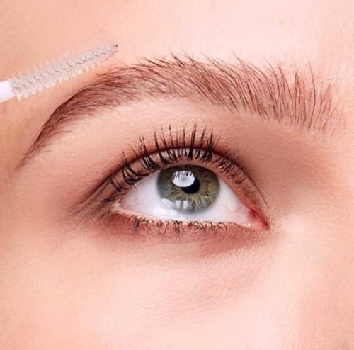 Можно ли использовать масло для волос для роста бровей. Ценная капля: как использовать масло для бровей и ресниц?