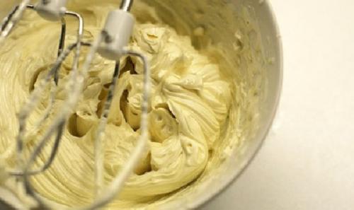 Как добавить в крем дополнительные вкусы. Количество ингредиентов на 250 г крема: