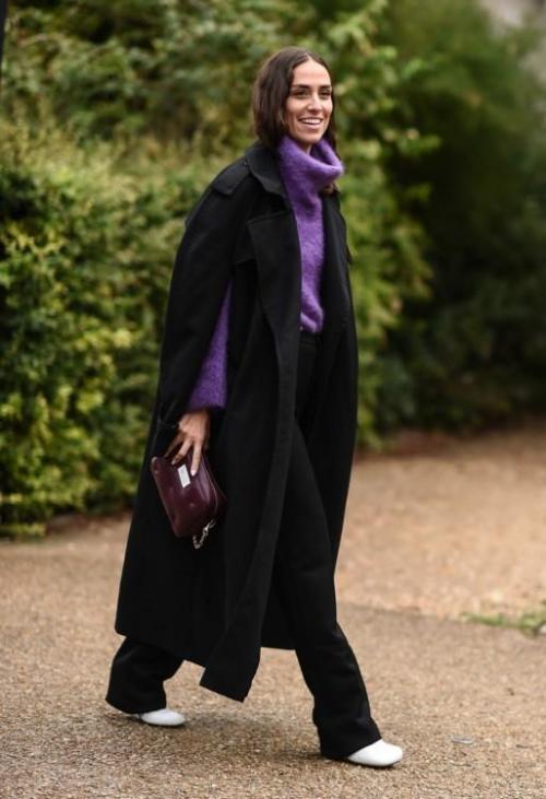 Цвет панг сочетание. Лавандовый Very Peri: как носить главный цвет 2022 года, по версии Pantone