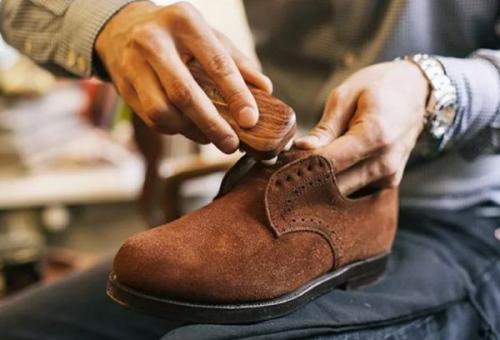 Как правильно чистить замшевую юбку Солнце в домашних условиях. Способы чистки замши в домашних условиях