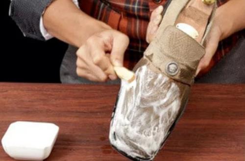 Как устранить пятна на юбке из натуральной замши коричневого цвета. Как почистить замшу?